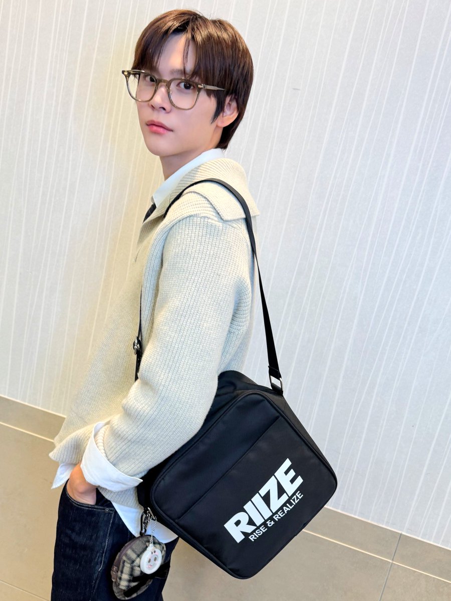 RIIZE ペンライト ショルダーバッグ クリアペンライトケースバッグ【RIIZE】 – 100StarS