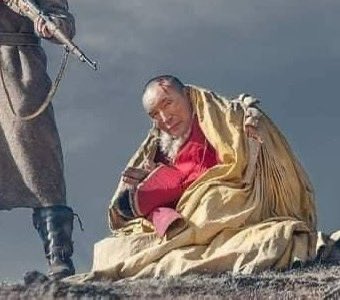 hariad_uyanga's tweet image. Архангайн Танк хүлдэг баатрын ачаар бид өлсгөлөн үзээгүй байдаг. 

1920 онд Оросууд Их өлсгөлөндөө нэрвэгдэж АНУ-с хүнсний тусламж авч байсан байдаг. Өлсгөлөнгөө давахын тулд оросууд цэргийн хүчээр бусад улсад өлсгөлөн үүсгэж эхэлсэн байдаг. Сүүлдээ 1930-д онд Зөвлөлт оросууд…