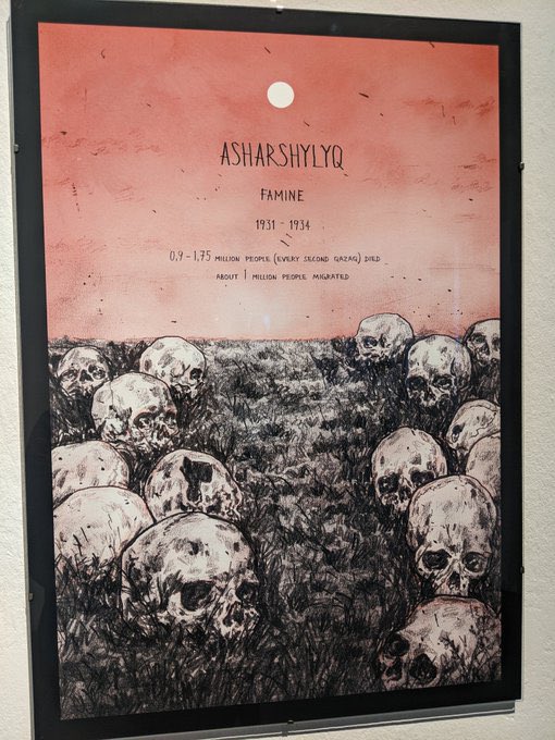 hariad_uyanga's tweet image. Архангайн Танк хүлдэг баатрын ачаар бид өлсгөлөн үзээгүй байдаг. 

1920 онд Оросууд Их өлсгөлөндөө нэрвэгдэж АНУ-с хүнсний тусламж авч байсан байдаг. Өлсгөлөнгөө давахын тулд оросууд цэргийн хүчээр бусад улсад өлсгөлөн үүсгэж эхэлсэн байдаг. Сүүлдээ 1930-д онд Зөвлөлт оросууд…