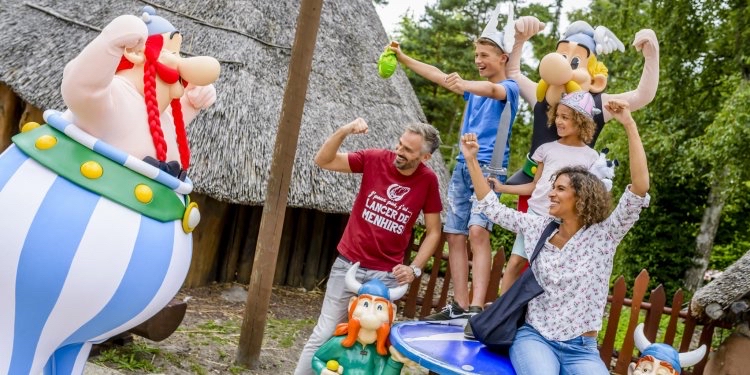 Région Hauts-de-France (@hautsdefrance) on Twitter photo 📢 Le <a href="/ParcAsterix/">Parc Astérix</a> recrute 2 500 postes de saisonniers en #hautsdefrance !
✔ Pas besoin de la potion magique de Panoramix pour décrocher un job !
🎯 Rendez-vous le 1ᵉʳ février, 10h-17h, à l’hôtel La Cité Suspendue - Plailly.
📲 Infos et offres ➡ ow.ly/wJ7a50UFimB 📢 Le <a href="/ParcAsterix/">Parc Astérix</a> recrute 2 500 postes de saisonniers en #hautsdefrance !
✔ Pas besoin de la potion magique de Panoramix pour décrocher un job !
🎯 Rendez-vous le 1ᵉʳ février, 10h-17h, à l’hôtel La Cité Suspendue - Plailly.
📲 Infos et offres ➡ ow.ly/wJ7a50UFimB