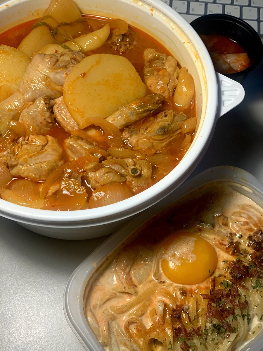 meok-ggo (@qwertyyiop_) on Twitter photo 