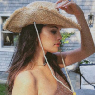 selenasetting's tweet photo. #NuevaFotoDePerfil https://t.co/tXQ56NXzOw