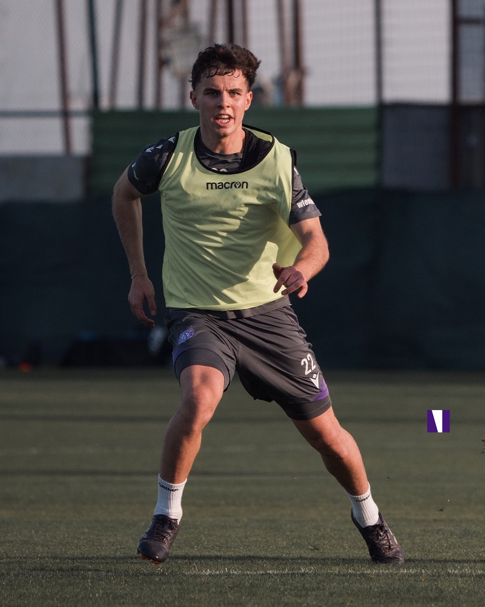 FKAustriaWien's tweet photo. ☹️ Keine schöne Nachricht aus der Türkei: Florian Wustinger zog sich im Trainingslager einen Kreuzbandriss im rechten Knie zu. Der Mittelfeldspieler ist bereits zurück in Wien und wird in den kommenden Tagen operiert.
Wir sind bei dir, Flo. Du bist stark. Alles Gute! 🫶
#faklive https://t.co/1hKqEocsou
