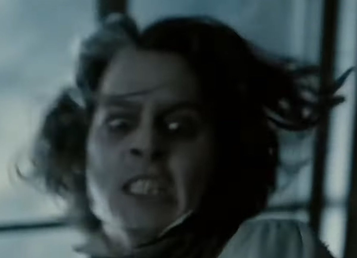 axelsbabeylamb's tweet photo. Love when he flashes the crazy eyes girl calm down https://t.co/qt9TRUzZOh