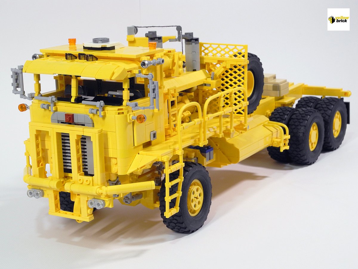 yellowbricker's tweet photo. More detail about my Kenworth 993 lego model: Part 1-overall appearance~
More pictures: https://t.co/M6XkIkoih3

#lego #technic #bricklink #offroadtrucks #truckking #legomoc #legomoccar #legomoctruck #legomodels #modeltruck #classictruck #oldtruck https://t.co/kUs8pZjUwA