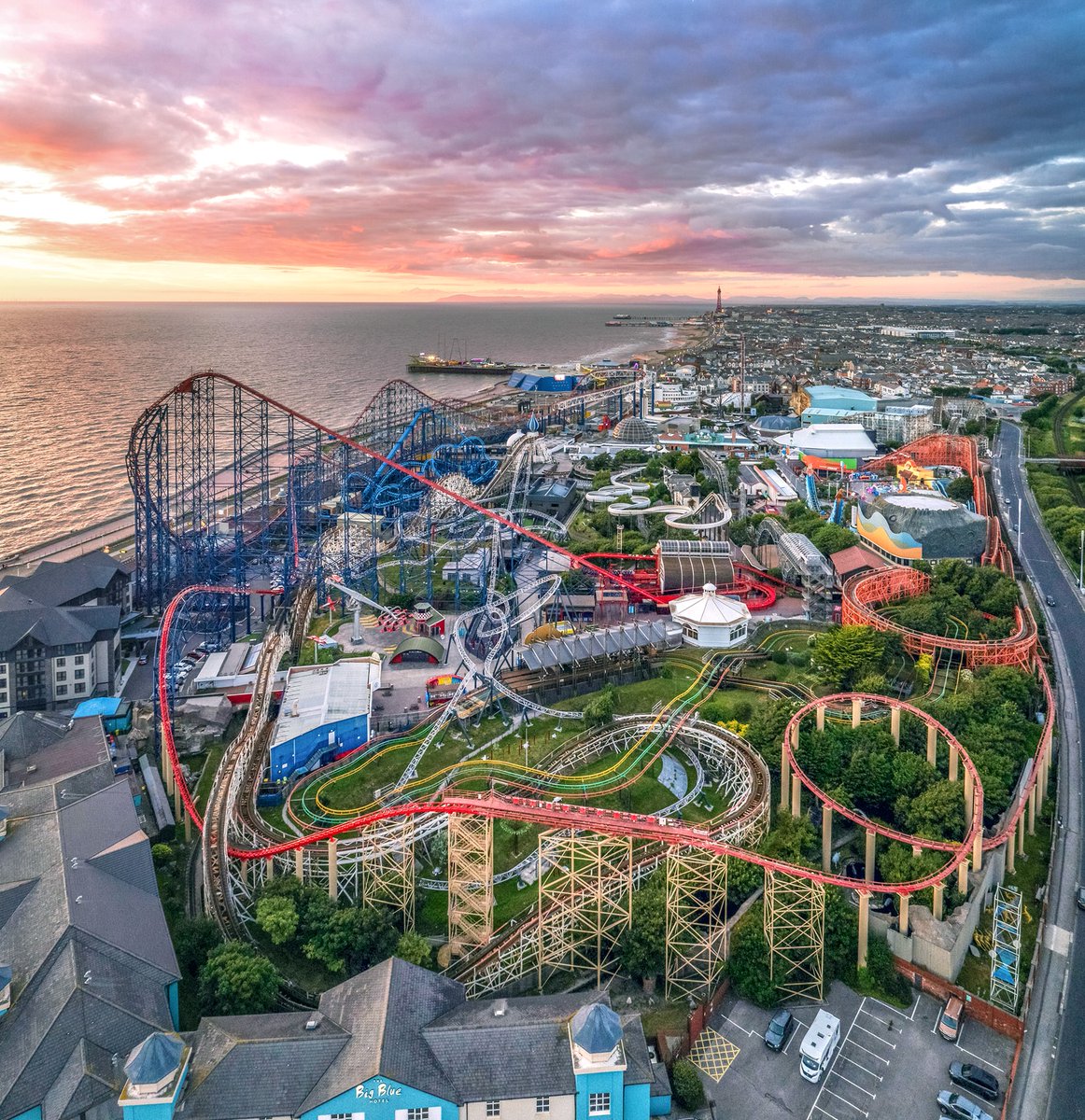 There are hundreds of seasonal jobs available at Blackpool’s Pleasure Beach as the resort launches its 2025 recruitment drive. 
Find out more marketinglancashire.com/news/hundreds-… <a href="/Pleasure_Beach/">Pleasure Beach Resort🎢</a> 
#newjobs #jobopportunity #lancashirevacancy