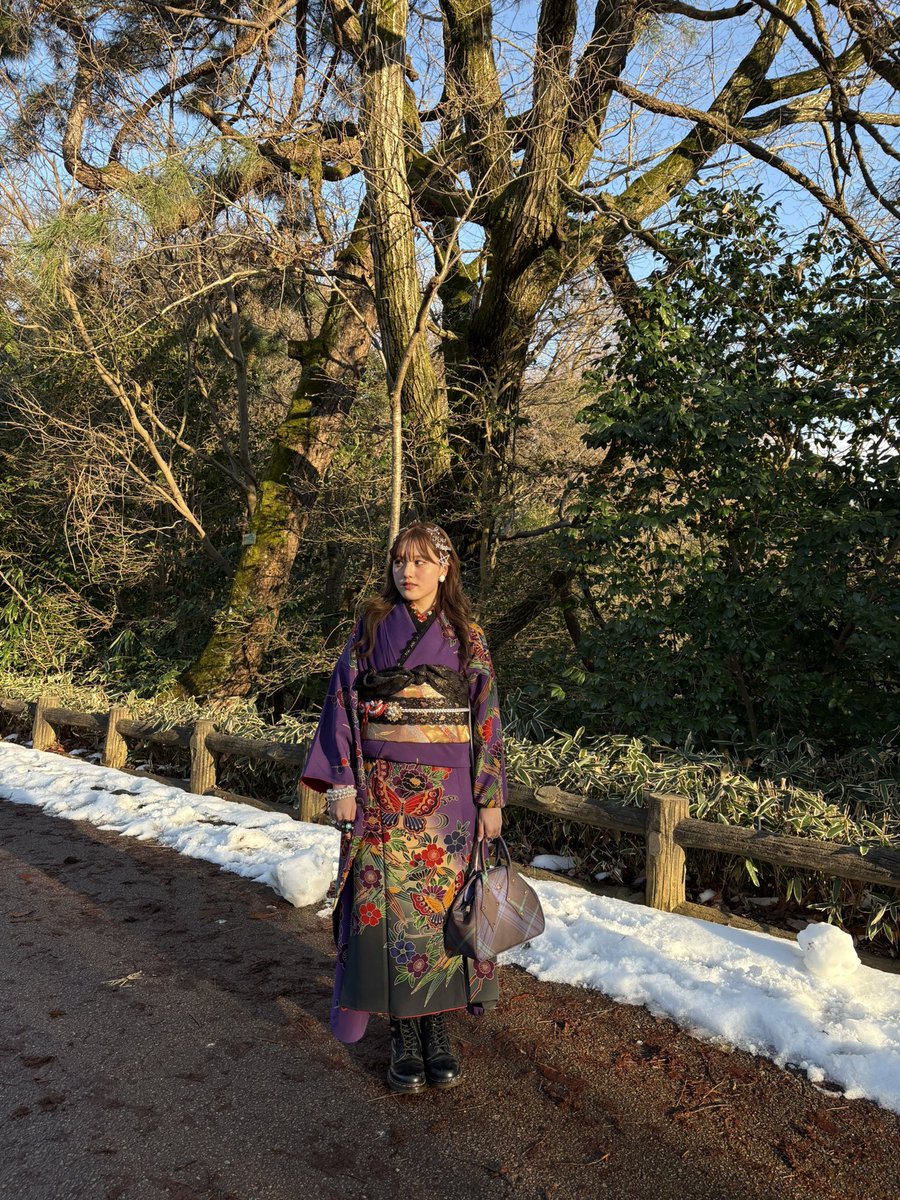 振袖着たよー成人式だったよー💜🩵🩶
20歳まであともう少し🙂‍↕️