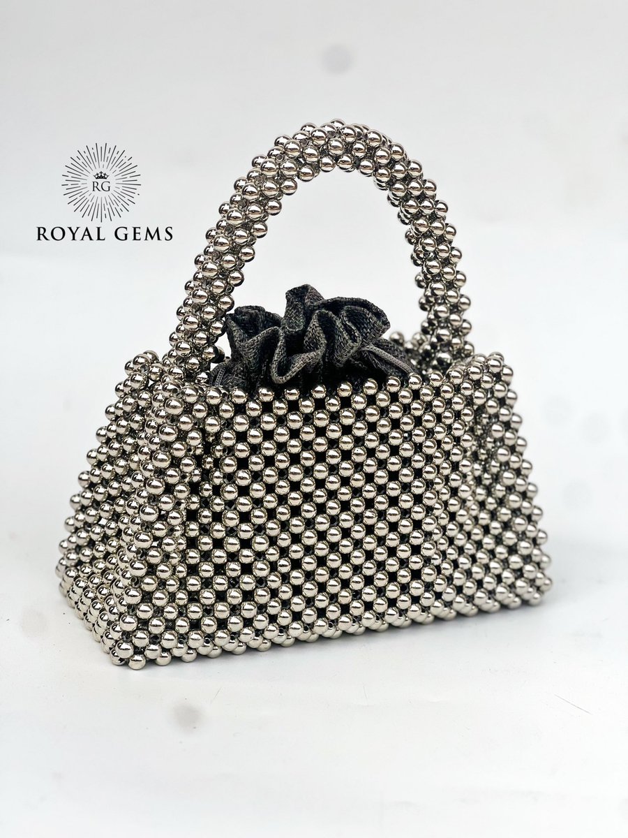 Royalgems_'s tweet photo. ELSA BAG 🩶🩶
.
Available in colours
.
Price- N30,000

Kindly send a DM to order or shop on our website- https://t.co/uOayb1UAcl https://t.co/oVhkzQe9FV