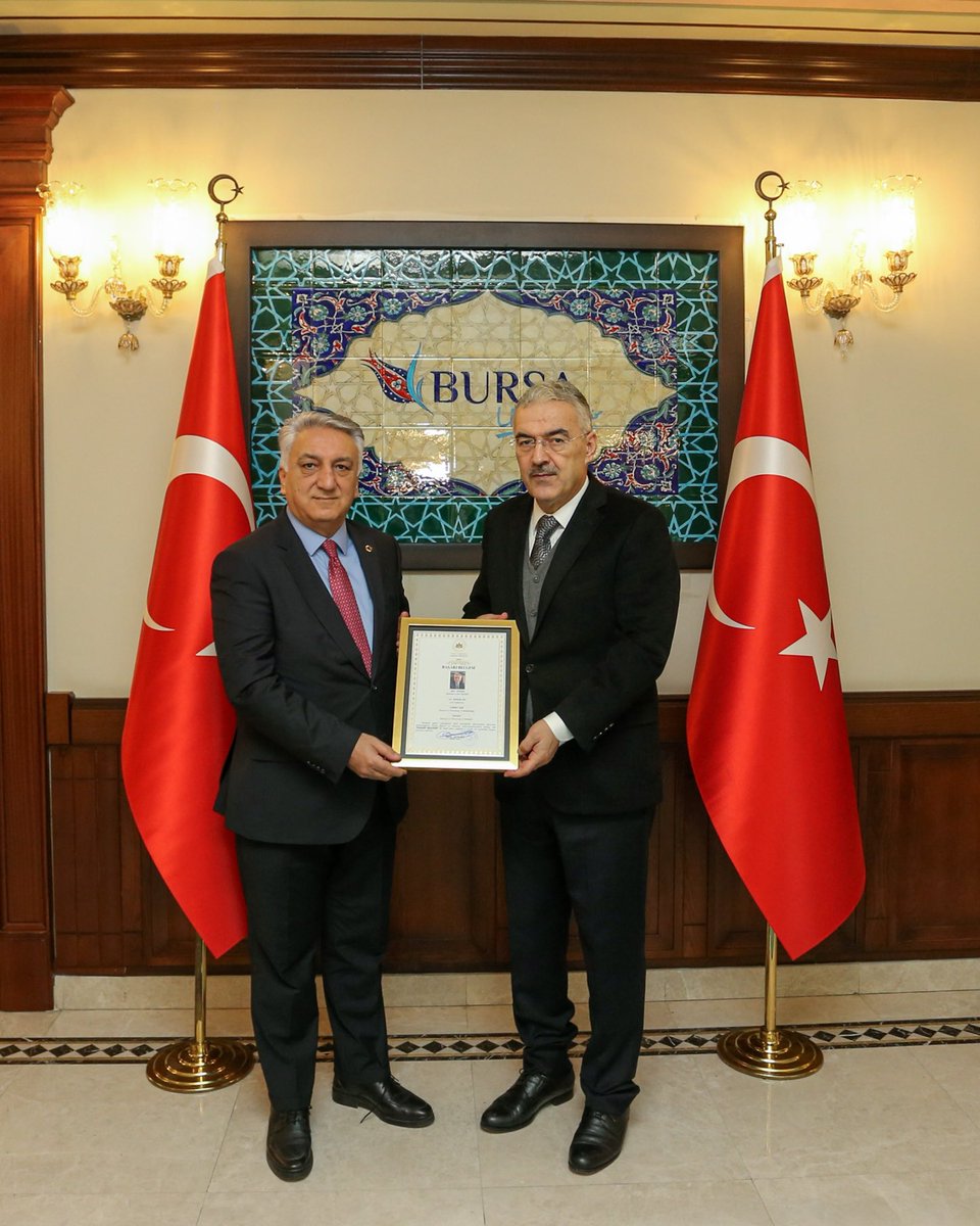 Valimiz sayın Erol Ayyıldız’a veda ziyaretinde bulundum. Yakın ilgi ve alakasına teşekkür ederim.