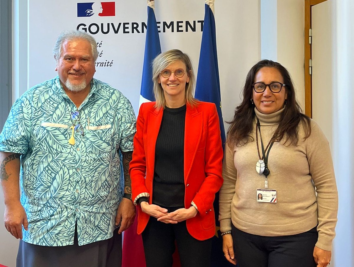 📝#Polynésie : Le président Moetai Brotherson reprend ses discussions avec Paris, à commencer par Agnès Pannier-Runacher 

➡️tinyurl.com/yhkf752c

➡️Le président de la Polynésie française a entamé lundi un déplacement à Paris, pour notamment prendre attache avec le nouvel