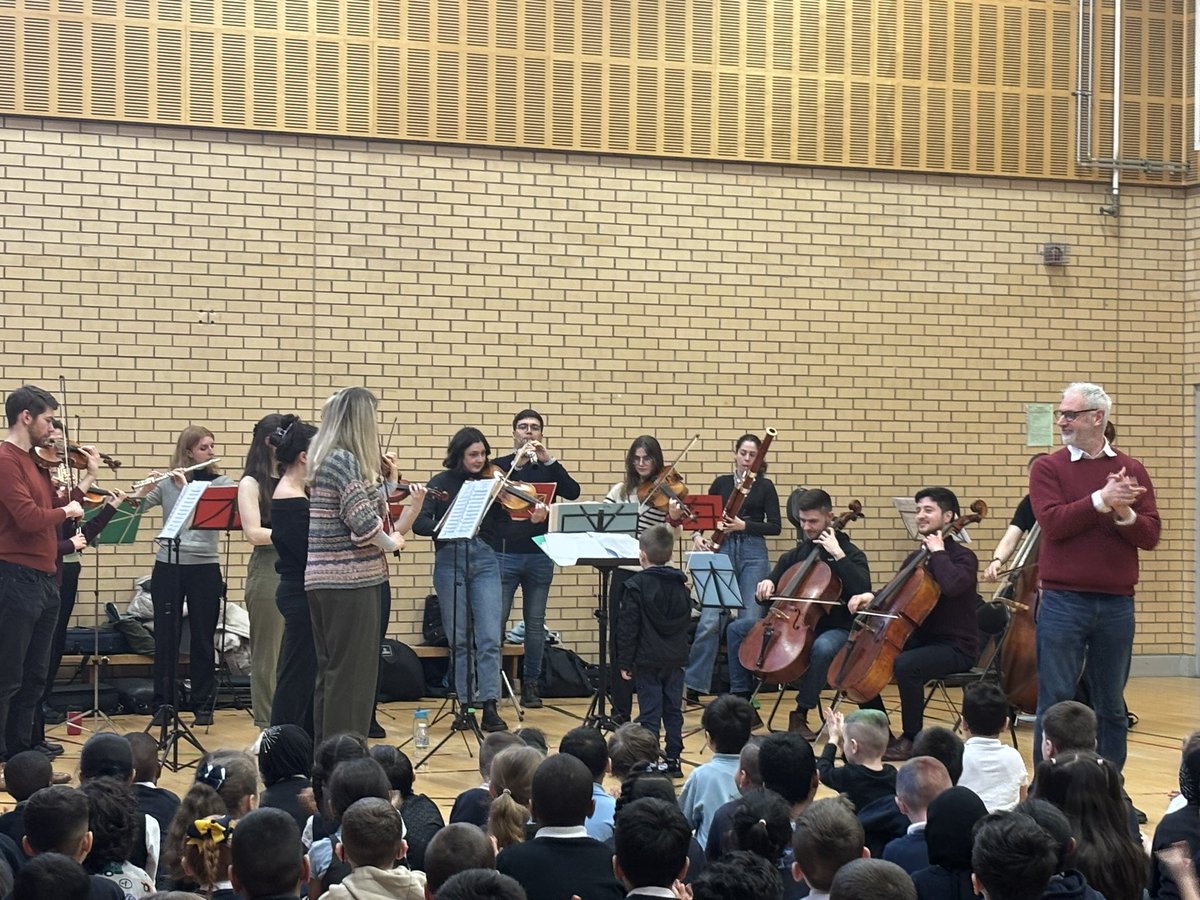 Riverside Primary (@riversidegovan) on Twitter photo L from P2/1 and H from P1 were fabulous assistant conductors at this morning’s Glasgow Barons concert #MusicAtRiverside 🎶 <a href="/GlasgowCREATE/">Glasgow CREATE</a> L from P2/1 and H from P1 were fabulous assistant conductors at this morning’s Glasgow Barons concert #MusicAtRiverside 🎶 <a href="/GlasgowCREATE/">Glasgow CREATE</a>
