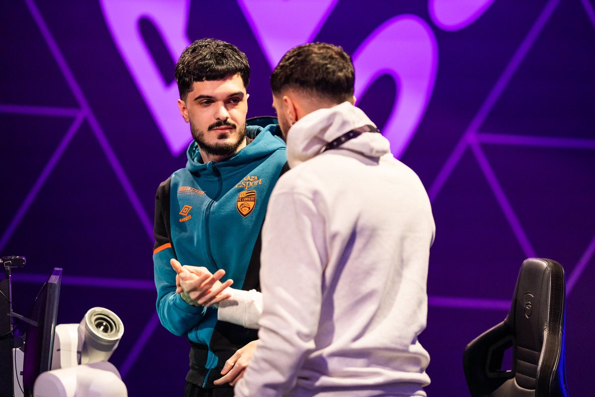 LJR (@ljr_peixoto) on Twitter photo Qualifiรฉ pour la phase finale du FC Pro Open โ
1 match ร gagner pour se qualifier ร la Coupe du Monde et 4 pour รชtre Champion ๐๐ผ
Rendez-vous dans 1 mois !
<a href="/FCLorient/">FC LORIENT ๐</a> ๐งก๐ค
<a href="/Capricarolesque/">Naza eSport x Capricarolesque ๐</a> ๐ Qualifiรฉ pour la phase finale du FC Pro Open โ
1 match ร gagner pour se qualifier ร la Coupe du Monde et 4 pour รชtre Champion ๐๐ผ
Rendez-vous dans 1 mois !
<a href="/FCLorient/">FC LORIENT ๐</a> ๐งก๐ค
<a href="/Capricarolesque/">Naza eSport x Capricarolesque ๐</a> ๐