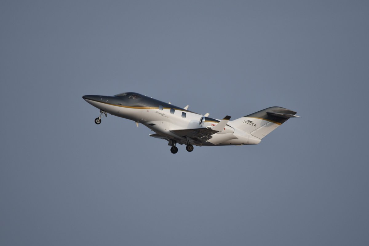 Dash828_'s tweet photo. 2025/01/14 RJFO/OIT
オンリーユーエア
Honda HA-420 HondaJet ELITE S
JA20YA
#大分空港 #HondaJet #JA20YA https://t.co/tIXlRfTfQP