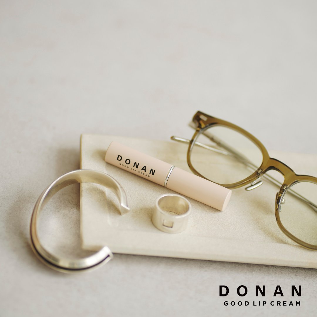 donan__official's tweet photo. DONAN GOOD LIP CREAM

唇だけでなく、顔の印象も変わるリップクリーム🌟

URL：https://t.co/BIJGyAybZT

#美容垢 #リップ ＃プレゼント #2025年 #どーなん https://t.co/7bZjXdxcVr