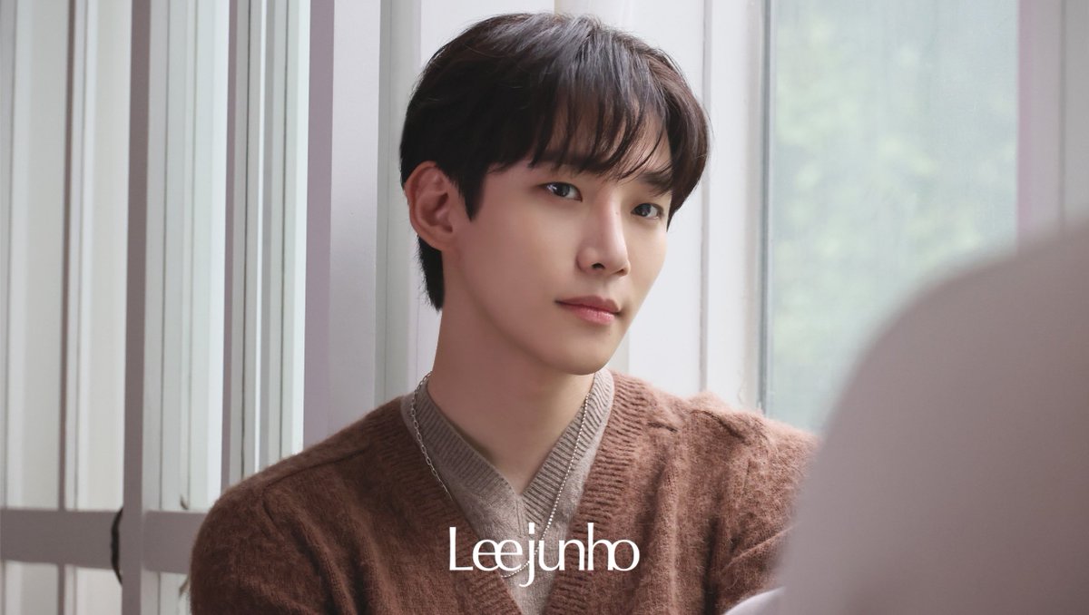 올해도 잘 부탁해 ☀ 2025 시즌그리팅 비하인드

youtu.be/7fxGbJJZ_Ug

#이준호 #LEEJUNHO
#준호 #JUNHO
#이준호_LEEJUNHO
#2025SEASONSGREETINGS
#THE_STRANGER