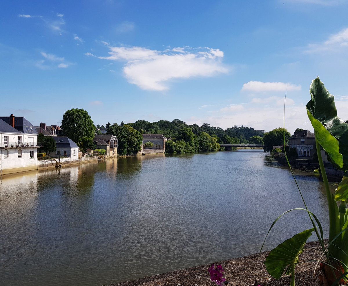 AngelaWrenAuthr's tweet photo. The Blog is back for 2025, and the first post has loads of info about whats coming up soon.  Read on... https://t.co/l8sPBTjtNw

📚📔#RiversofFrance #BookReviews #JacquesForêtMysteries #JamesetMoi https://t.co/JFvg9DJOFi