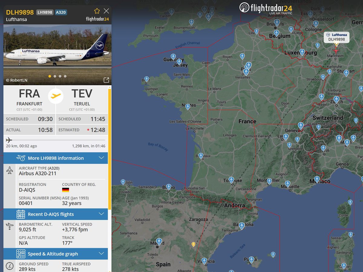 flightradar24's tweet photo. Lufthansa is retiring their oldest A320 with serial number 401.
First flight 1993-01-11.
Final flight 2025-01-14.
32 years of service. https://t.co/WHRhQJFUJv