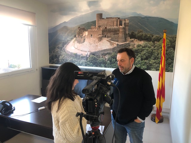 ComarcaSelva (@comarcaselva) on Twitter photo El president del <a href="/comarcaselva/">ComarcaSelva</a> <a href="/MartiPujals/">Martí Pujals</a> ha parlat del projecte Vescomtat de Cabrera a la Feria Internacional de Turismo - FITUR/ 2025 , que es presentarà el dia 22 de gener. El president del <a href="/comarcaselva/">ComarcaSelva</a> <a href="/MartiPujals/">Martí Pujals</a> ha parlat del projecte Vescomtat de Cabrera a la Feria Internacional de Turismo - FITUR/ 2025 , que es presentarà el dia 22 de gener.