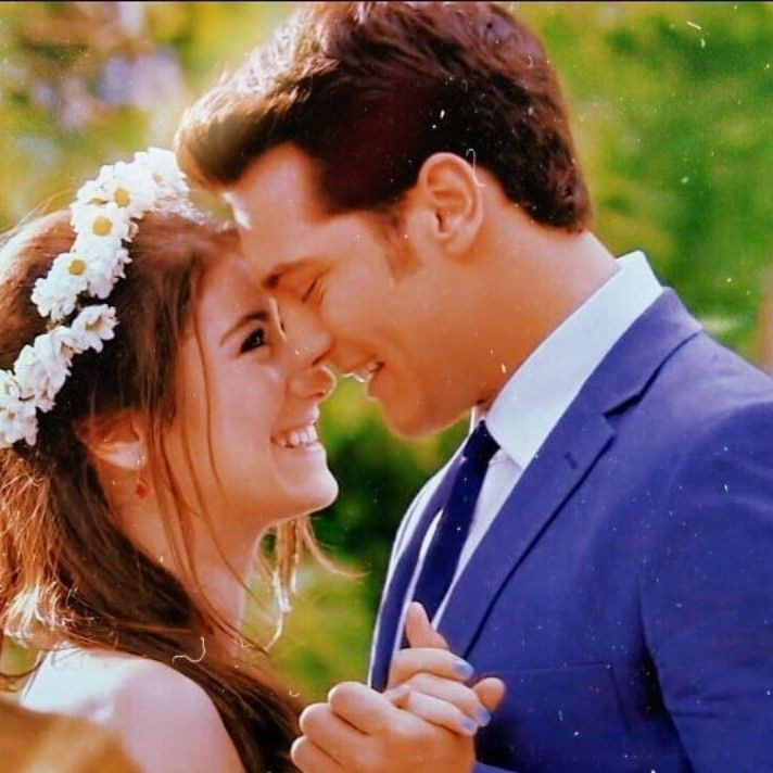 Hoy se cumplen 14 años desde vimos por primera vez a Feriha &amp; Emir.. 🌸🩷
#HazalKaya #ÇağatayUlusoy #AdınıFerihaKoydum