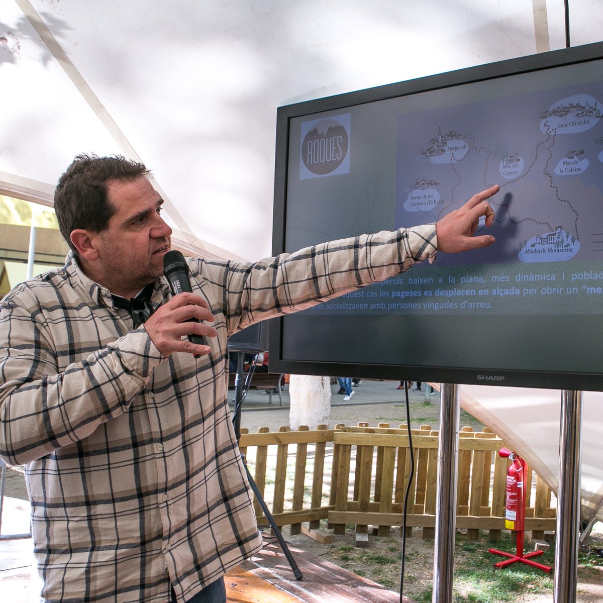 LactiumVic's tweet image. 🧀 A l'Aula del Formatge de @LactiumVic, experts i amants del formatge exploren sabors i aromes únics, descobrint el millor del #formatge artesà. Si ets un apassionat del formatge, aquesta experiència és per a tu!

#lactium #vic #osona