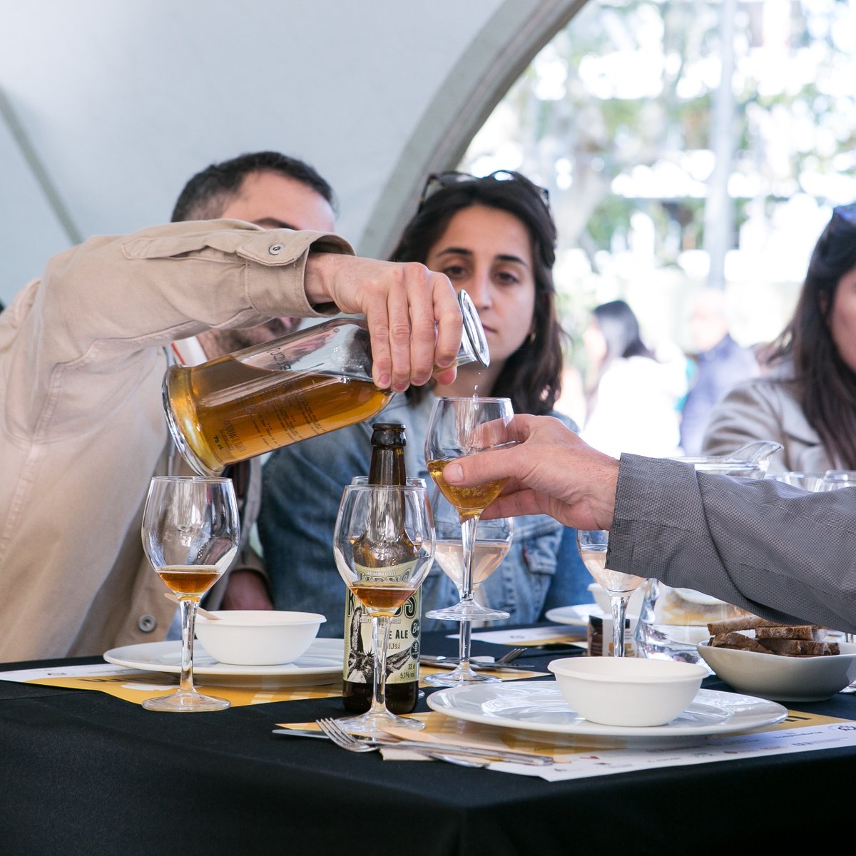 LactiumVic's tweet image. 🧀 A l'Aula del Formatge de @LactiumVic, experts i amants del formatge exploren sabors i aromes únics, descobrint el millor del #formatge artesà. Si ets un apassionat del formatge, aquesta experiència és per a tu!

#lactium #vic #osona