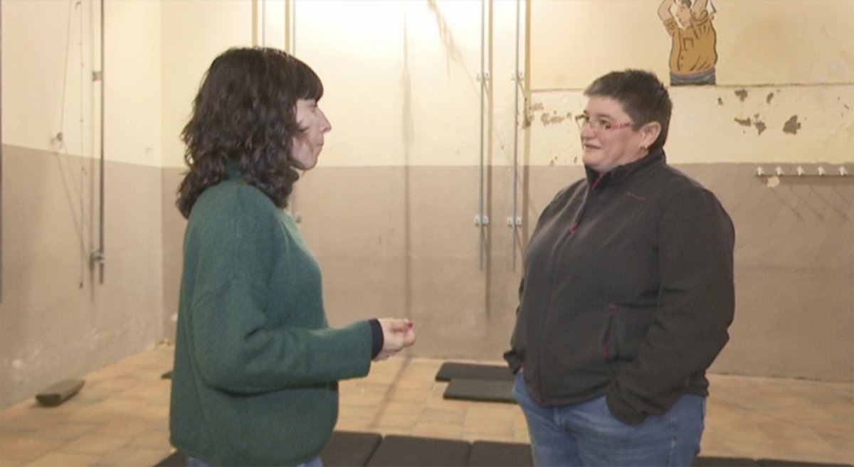 Dones al baix.
▶️ Força física, però sobretot mental.
✍️<a href="/quicodomenech/">Quico Domènech</a> 
👉revistacastells.cat/2025/01/dones-…
#castellers #castells