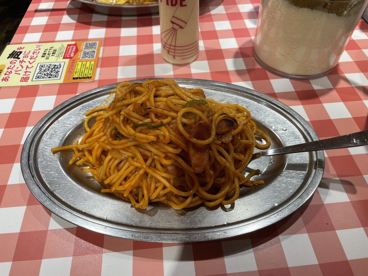 Tetete_MINI4's tweet photo. 愛知行った〜
帰りに秋葉原でナポリタン食った〜
ホイール汚れた〜 https://t.co/NVKXsOpika