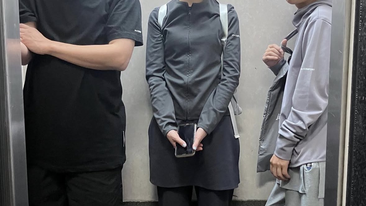 Yeomju_kr's tweet photo. 韓国住んでて思うけど、現地のお洒落な女の子が着てる洋服大体この4ブランド

✮⋆˙ miseki seoul
✮⋆˙ coyseio
✮⋆˙ oheshio
✮⋆˙ jichoi comfort https://t.co/Q3pfP90RW7