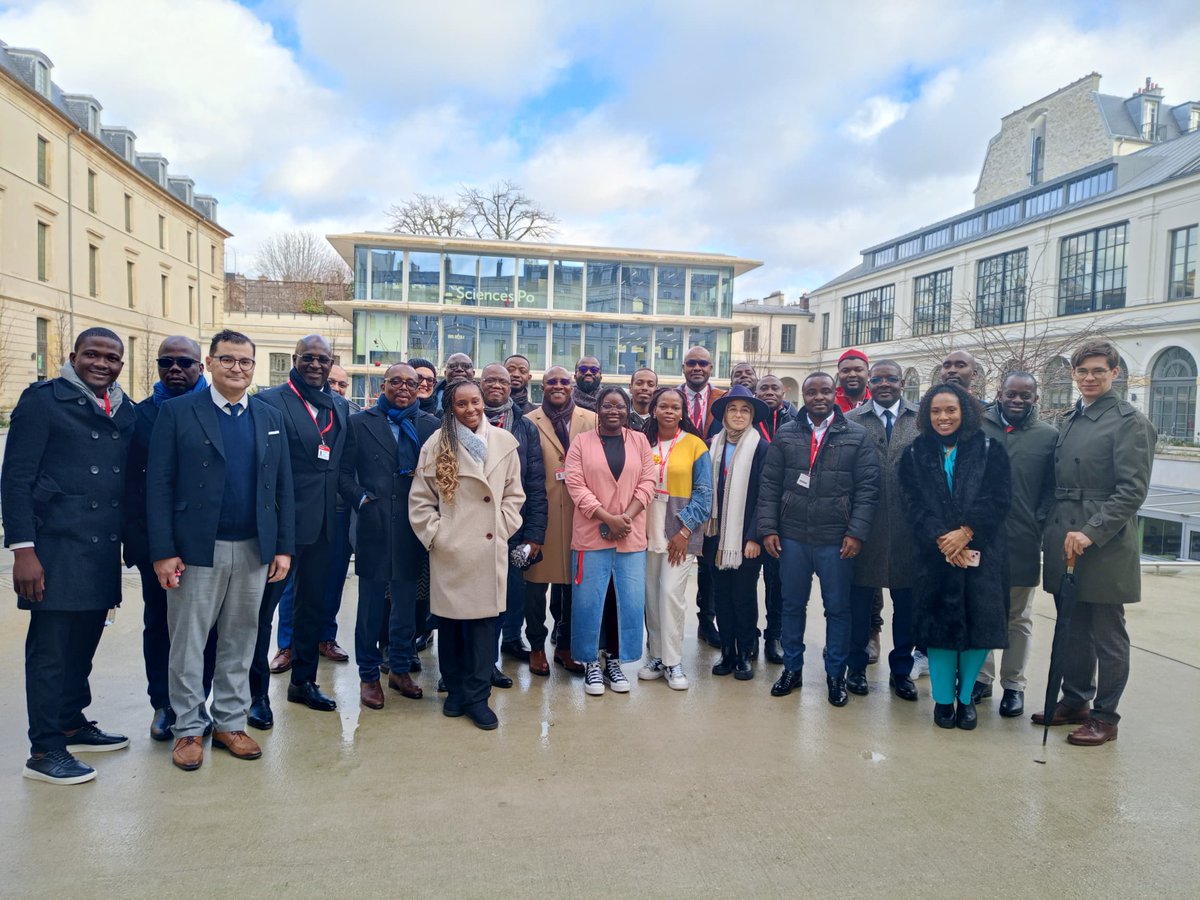 🌍 𝐔𝐧 𝐍𝐨𝐮𝐯𝐞𝐚𝐮 𝐂𝐡𝐚𝐩𝐢𝐭𝐫𝐞 𝐩𝐨𝐮𝐫 𝐌𝐨𝐧 𝐄𝐧𝐠𝐚𝐠𝐞𝐦𝐞𝐧𝐭 𝐚𝐮 𝐁𝐞́𝐧𝐢𝐧 𝐞𝐭 𝐞𝐧 𝐀𝐟𝐫𝐢𝐪𝐮𝐞 🚀

Avec une grande joie que je débute 2025 par mon intégration au programme Politiques et Management du Développement - Potentiel Afrique  <a href="/sciencespo/">Sciences Po</a>  Paris.