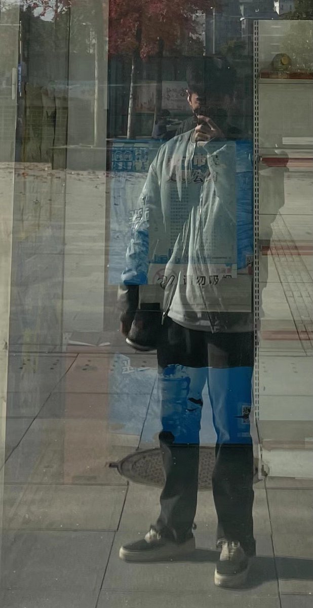 ShelleyM21099's tweet photo. #pbj #直男 #体育生 #调教直男 本系列120部，精选120位超帅男嘉宾，✈️，调教，自X，口假🐔，白袜，展示🌼，超长时长，最长个人27小时，编号SL0006，
14小时，详细目录已做图，可打包，可单买，联系方式见@tkzhuying1 https://t.co/dVD882ZVAL