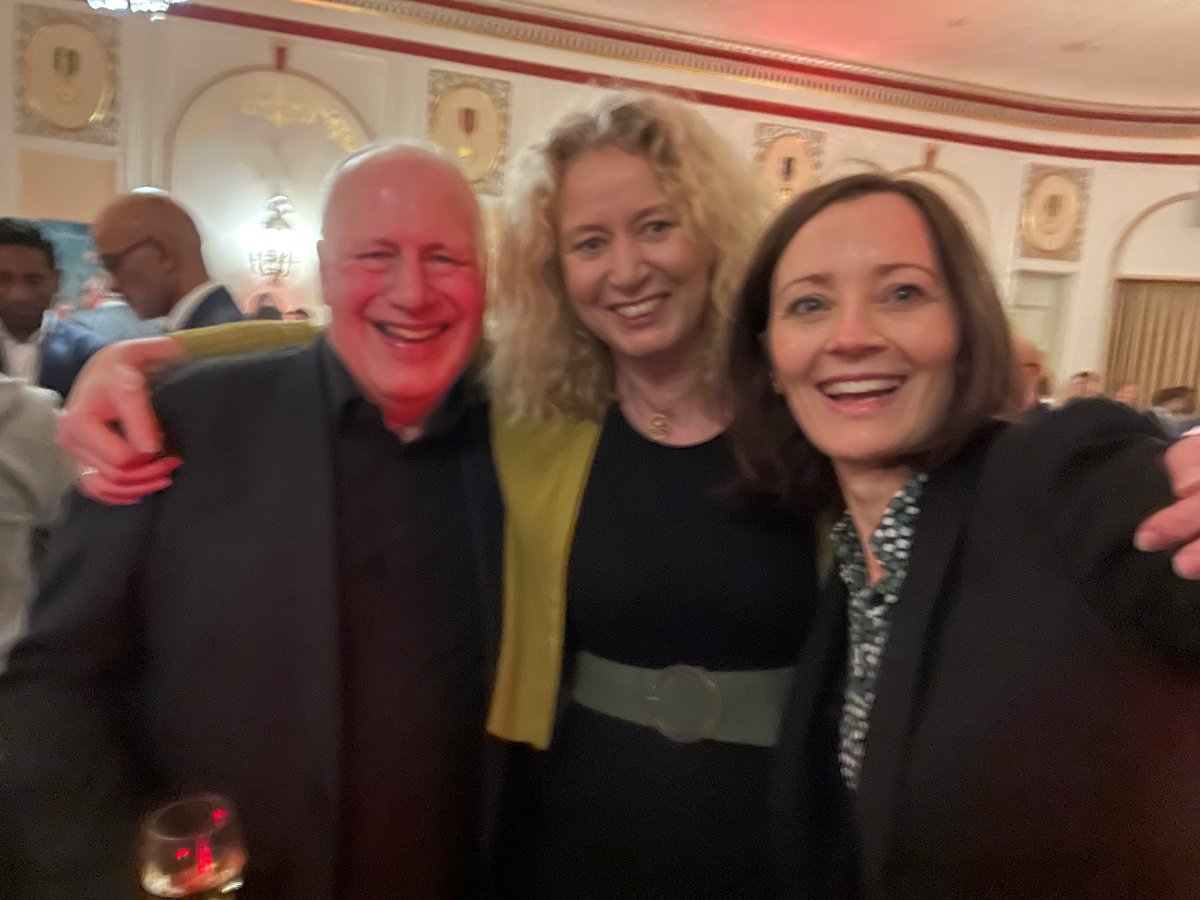 BIA_UK's tweet image. Yesterday the UK @biztradegovuk and the @BIA_UK hosted an exclusive networking reception at @jpmorgan Healthcare Week in📍San Francisco.

🎉 We were also excited to celebrate GSK’s $1 billion acquisition of #USbiotech IDRx, with an additional $150 million in milestone payments,…