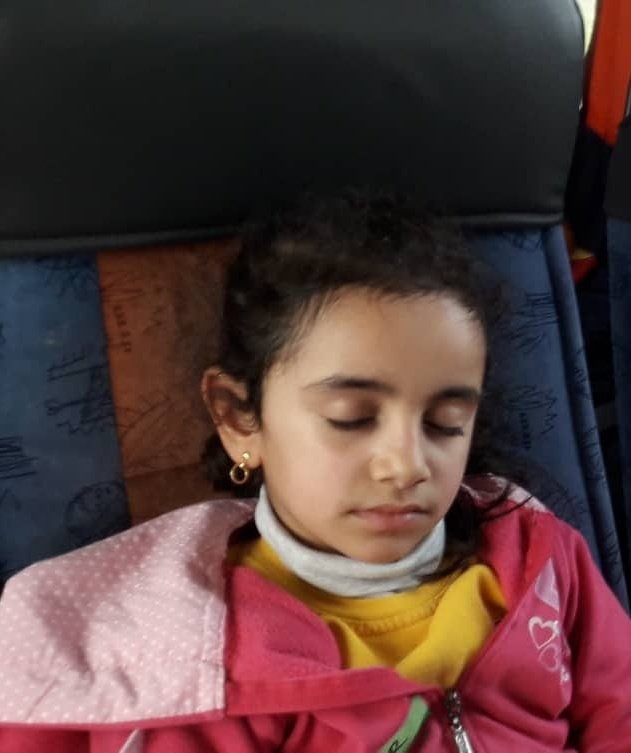 Ah annem ah kuzum yine bi okul gezisinde çekmişler...
Küçücükdü daha yavrum daha başlamadan bitirdiniz yeni okul girilmiş takım herşeyin en başında aldınız yavrumu.. Gün yüzü görmeyin sebep olanlarda susanlarda 
#isiasolasıkast