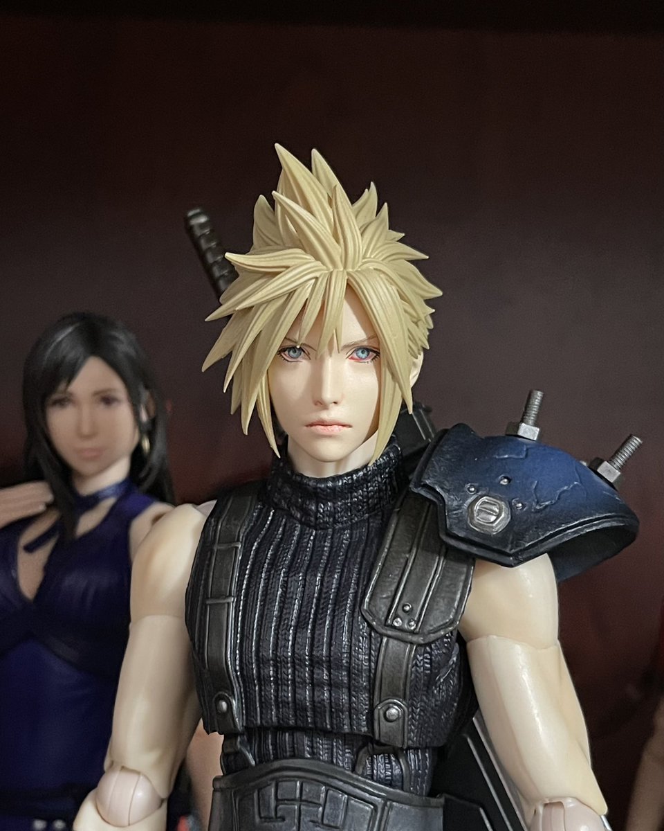 k__zus's tweet photo. New headsculpt for my Cloud 🥹

#ブリングアーツ #プレイアーツ改 #クラティ #cloti #TifaLockhart #CloudStrife #FF7 #FF7R https://t.co/0CuqiWXK8P