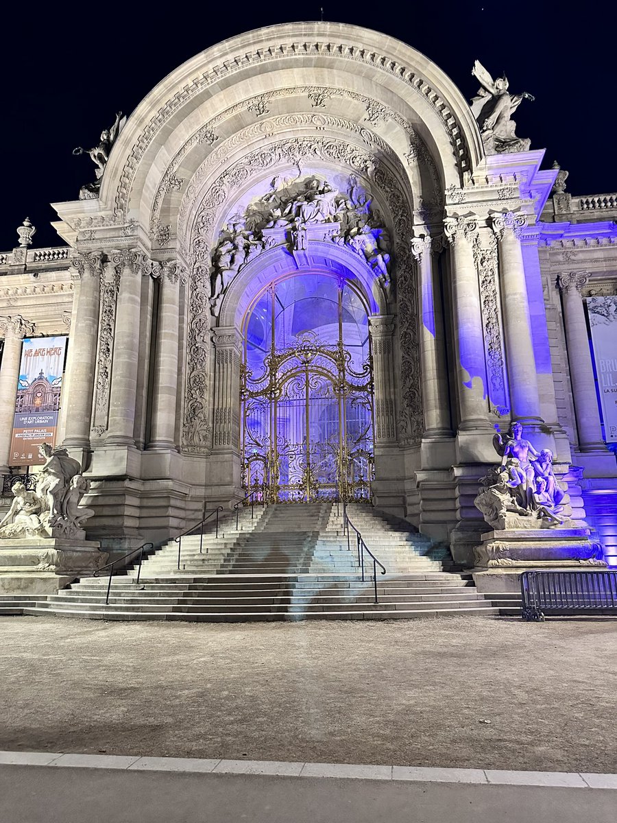 🇫🇷 Hier soir nous étions plus de 1200 au Petit Palais pour les vœux de <a href="/PatrickMartin_1/">Patrick Martin</a> Président du <a href="/medef/">Mouvement des Entreprises de France</a> .
 
👏Un discours engagé, combatif et responsable devant un parterre d’élus de notre mouvement et d’invités dont de nombreux ministres.