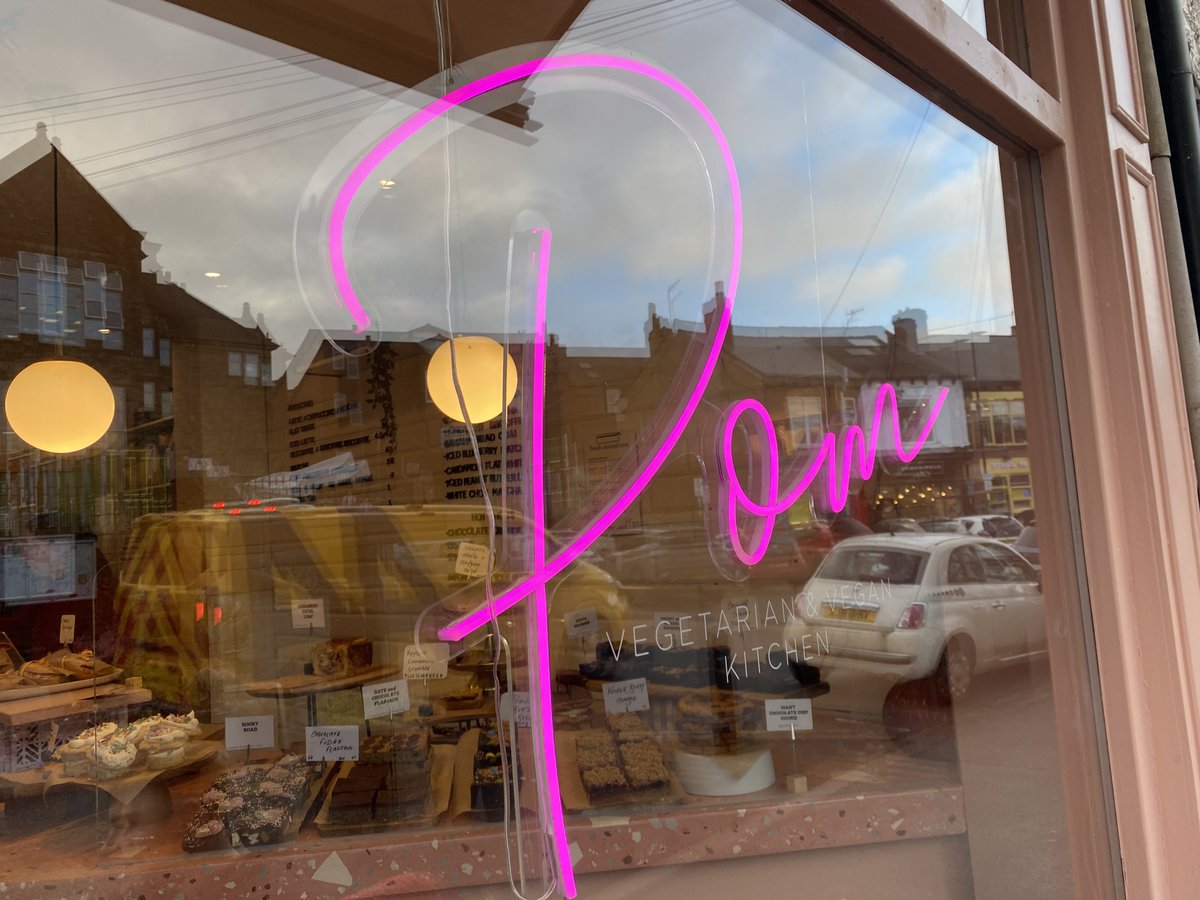 relish_hendy's tweet photo. Letโs talk about pomkitchen POM (Sharrowvale Road)!
We have had SUCH a lovely time, enjoying beautifully fresh made vegan and gluten free eats in a simply gorgeous atmosphere
Thank you for having us!
#SheffieldIsSuper #PomKitchen #NannyJen #MotherDaughterTime #FamilyTime #Sheffield #SharrowVale #EatOutSheffield #PlacesToEat #Vegan #GlutenFreeFood