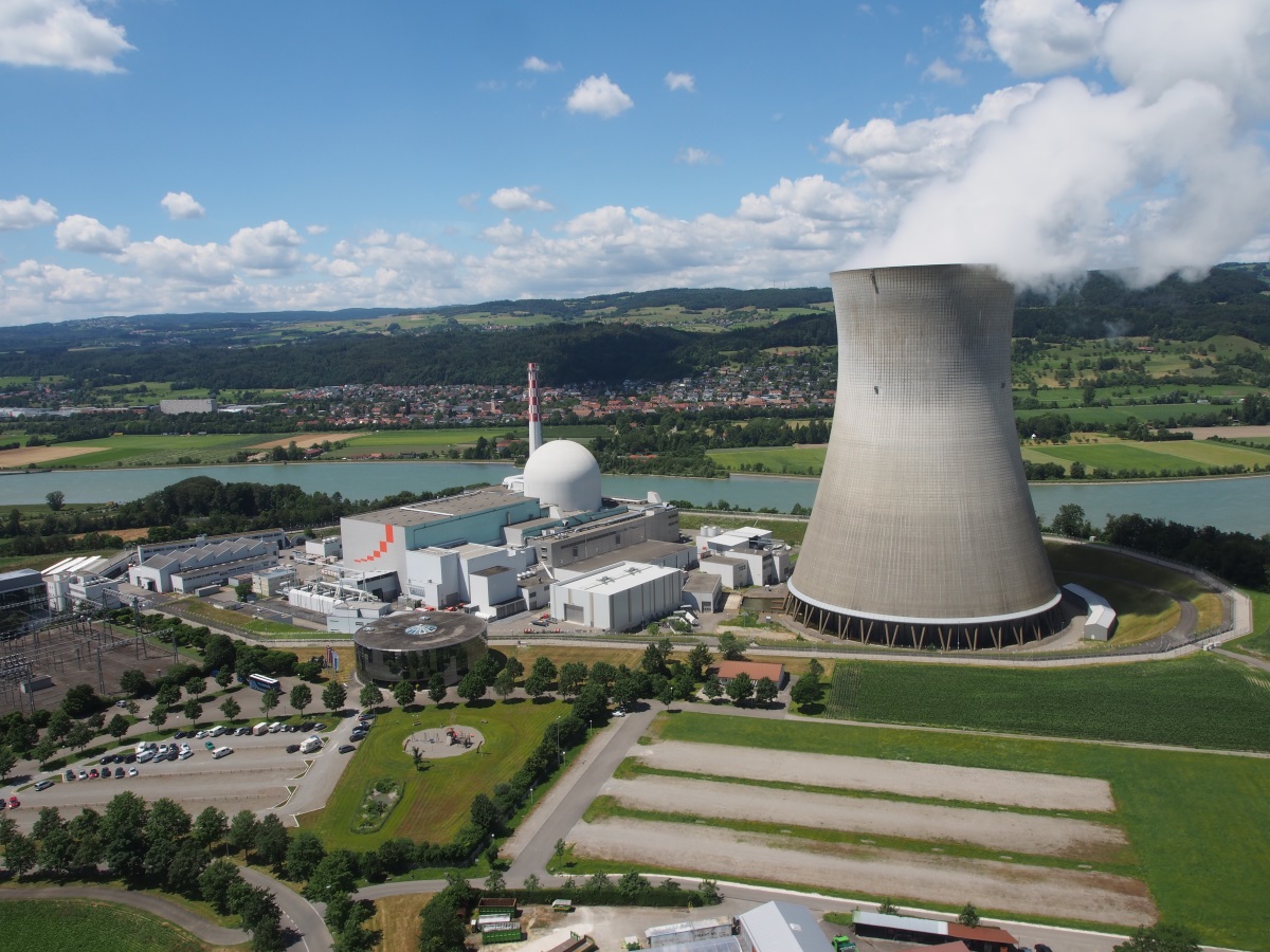 👏 Ein riesiges Dankeschön an die Belegschaft des KKW #Leibstadt für 9'636 GWh #Stromproduktion 2024 und einen beeindruckenden Beitrag zur sicheren und klimafreundlichen Energieversorgung der Schweiz🇨🇭➡️kkl.ch/unternehmen/me…  #Kernenergie