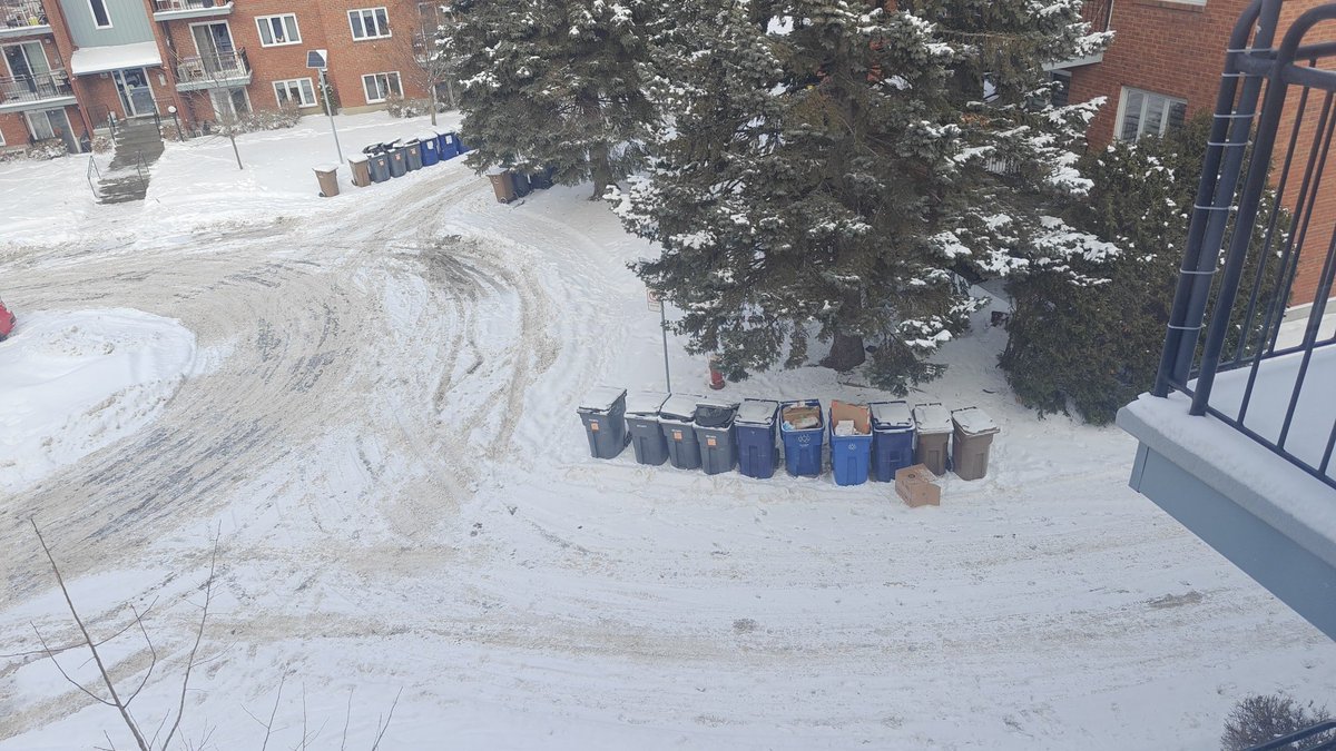 lastar's tweet image. La décoration urbaine au Québec....