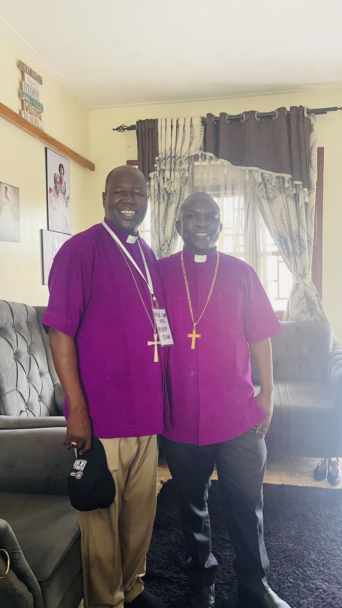 BishopOlwa's tweet photo. It was awesome at Semoma Christian High School, i was the Guest Speaker in the Diocese of Kampala’s Youth Camp. I sincerely thank the Provost of ASCK - Canon Dr. Rebecca, Assistant Bishop - Bishop F. J. Baalwa and the Youth Pastors: Rev Ronnah, Rev. Ben Odongo and Rev Hillary. https://t.co/gNysOjqltj