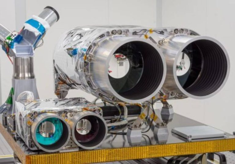 aitorbultza's tweet photo. Hoy lanzamos nuestro 4 satélite en nuestra 6 misión a la órbita a bordo de #Transporter12 desde California. El satélite GARAI con 115kg de masa, con propulsión y con 4 cabezas ópticas, capaz de bajar más de 500GB de imágenes al día. El satélite más ambicioso que jamás hayamos lanzado hasta la fecha Go @satlantis_ , go #GaraiSatellite.