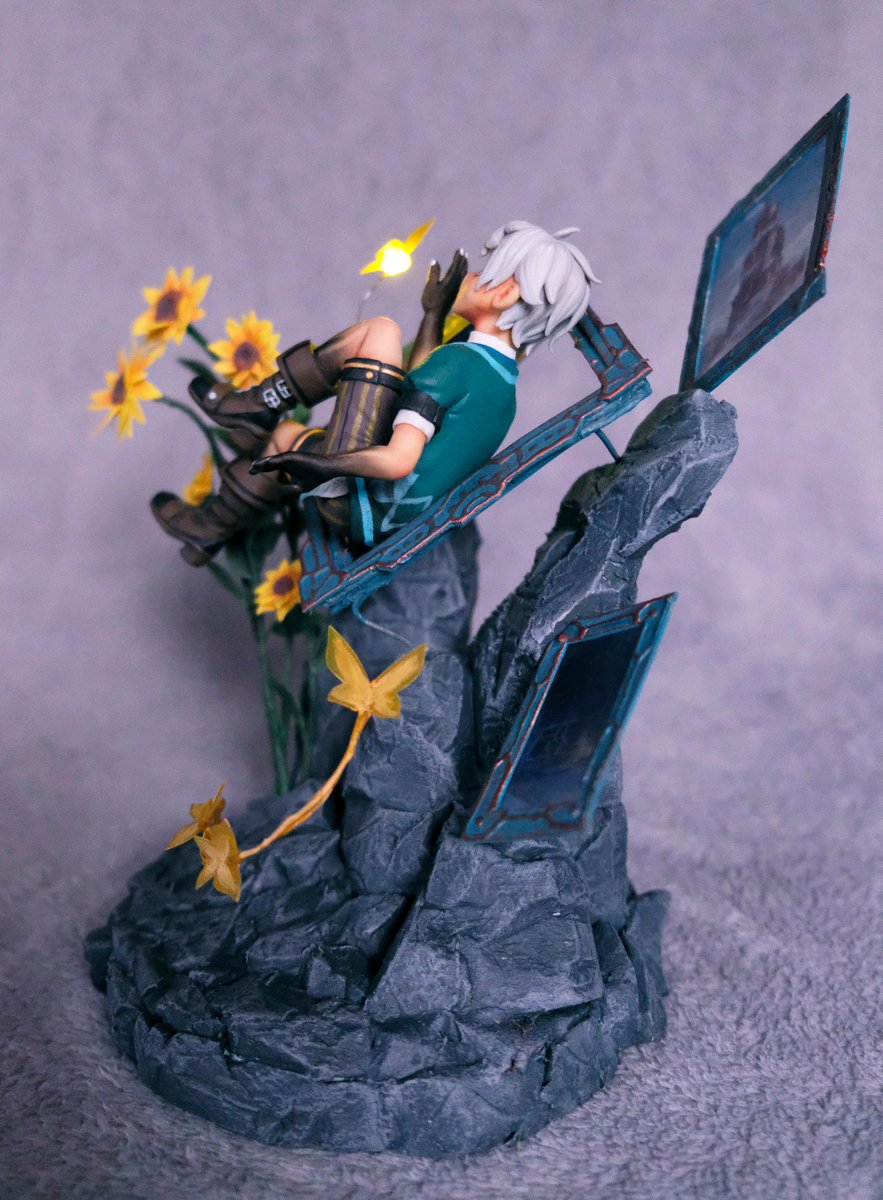 AilishRoyal's tweet photo. Okay! I'm breaking my sculpting art-block with this offering~! 
I made a Caterpillar figure ^^ I hope you'll like it! 
#Narzissenkreuz #水仙十字 
Aaaaahhh I already have ideas for more figures! If I make it - the next one will be very ambitious! https://t.co/2h7hTysjVc