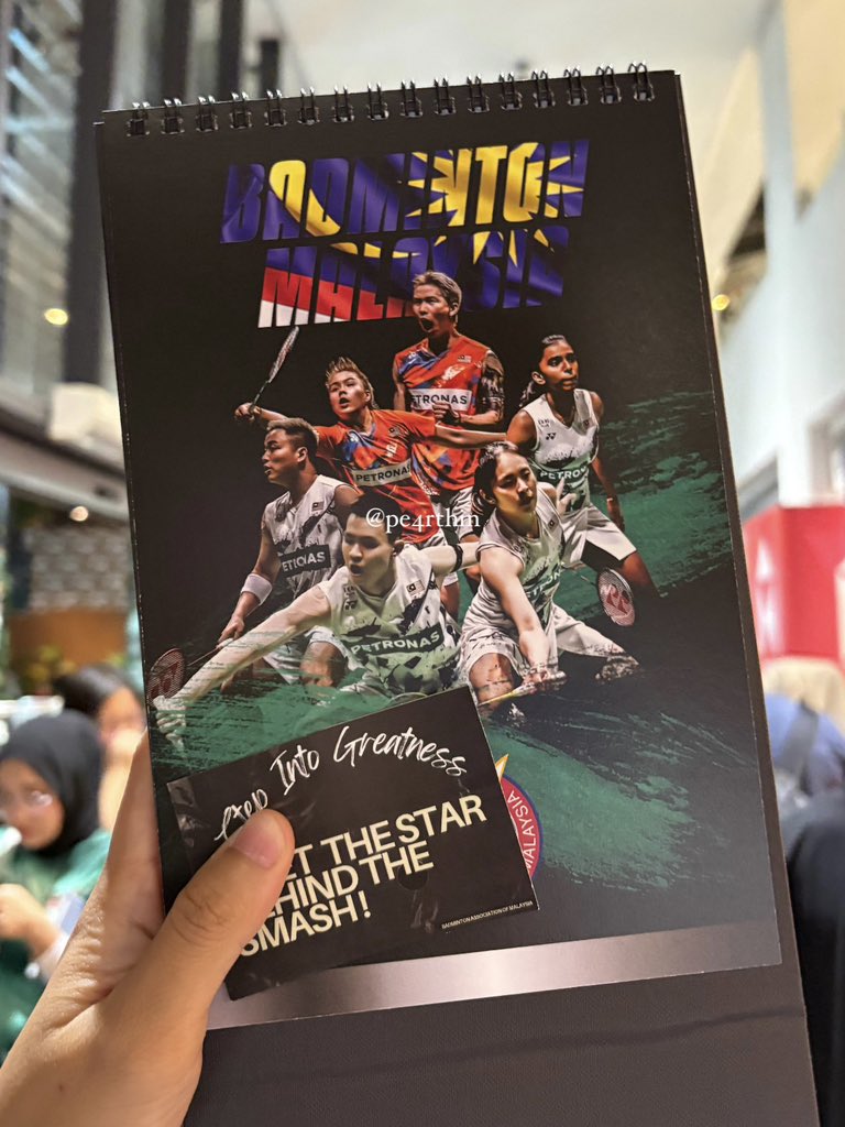 pe4rthin's tweet photo. 🕊️ giveaway post #pmo2025 

3 prizes for 3 winners;
1. bam official notebook signed by pangsu, jun hao &amp; coach nova
2. chentoh's pc 
3. bam official 2025 calendar  

how to enter;
1. follow @pe4rthin  
2. like &amp; repost
3. reply w your fav emoji

⏳ end on 19jan25

all the best 🫶🏻 https://t.co/a8xQD3gIPQ
