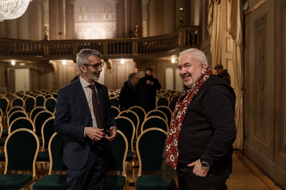 michemagna's tweet photo. Une belle soirée mozartienne avec Marc Minkowski et Les Musiciens du Louvre 🎶🎻😊

Mozart a Verona

(ph courtesy of Michele Mascalzoni ) https://t.co/ro5AyqfTh6