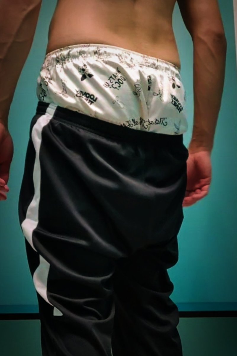 puma9_9's tweet photo. #satin #boxershort #nike #shiny https://t.co/yNKUazISUI