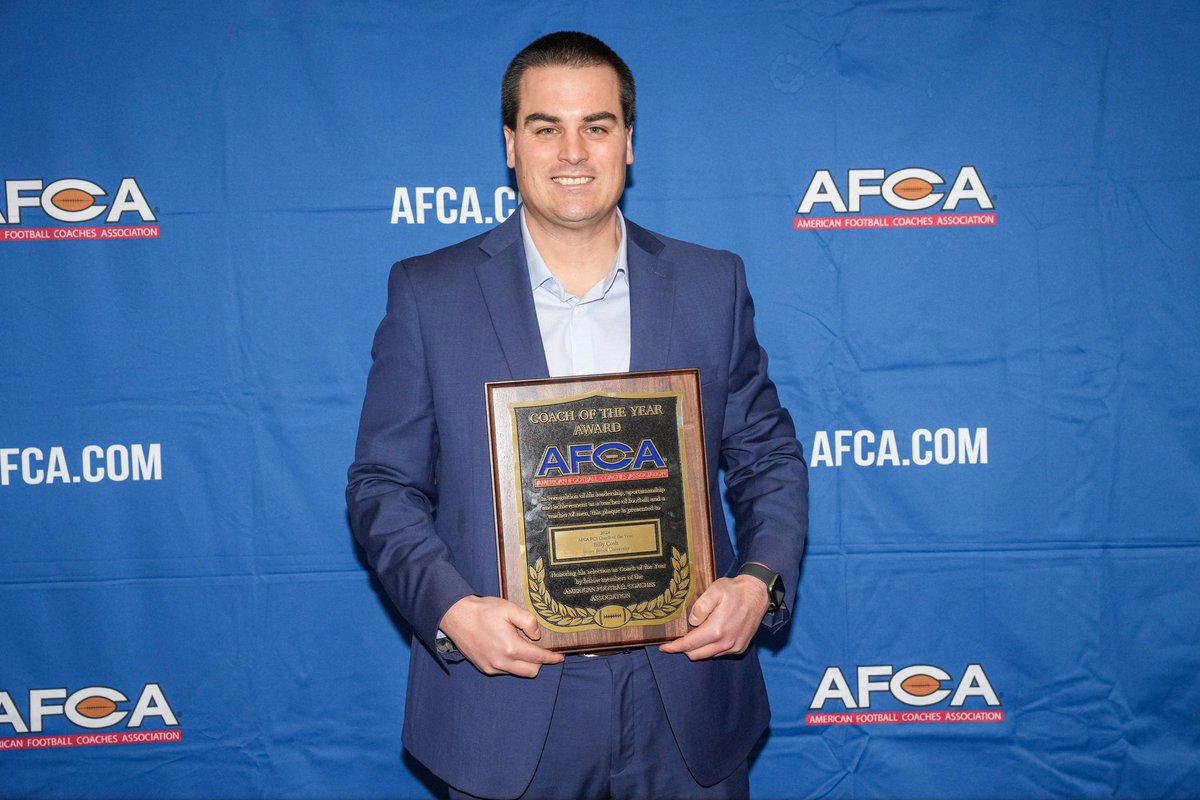Program Changer, Legacy Builder 🏆 

Cosh takes home <a href="/WeAreAFCA/">AFCA</a> Coach of the Year honors! 

🌊🐺 x #As1 x <a href="/CoachBCosh/">Billy Cosh</a>