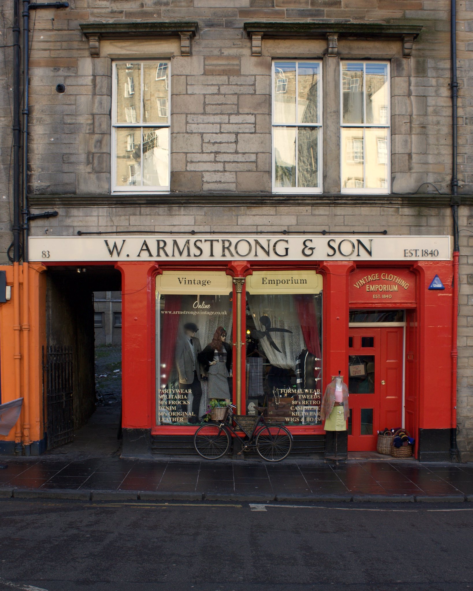 洋書 Look Up Edinburgh GhQ9tFuXkAA-1L2.jpg:large