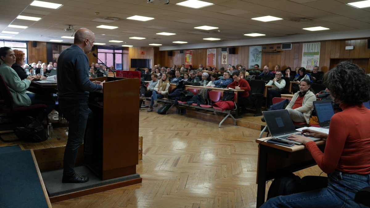 Industria_CCOO's tweet photo. Avanza último #ConsejoFederal del mandato, que en esta ocasión cuenta con la presencia de @UnaiSordo. Llama a 

✔️Reforzar autonomía colectiva y negociación convenios
✔️Desplegar todo el potencial de la Ley de Industria
✔️Emprender reforma fiscal valiente
✔️Movilizar inversión https://t.co/omXaqlSU6e
