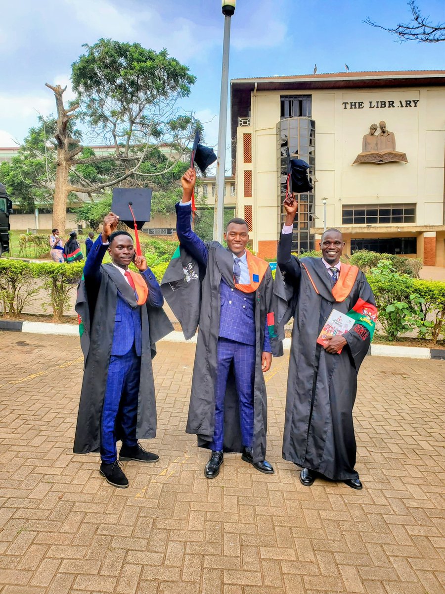 Kendrickathur's tweet photo. In the middle is me. Happily taking a Bachelor's degree if science with education from the mighty hill @Makerere with my course mates. Congratulations Biology Class of 2025 #CEES #MAK75th 
@Makerere @MakerereNews @MakerereLibrary 
Nsereko
Bobi wine 
Stanbic Bank
Uncle mo
Makidye https://t.co/gUUWXKvaqt