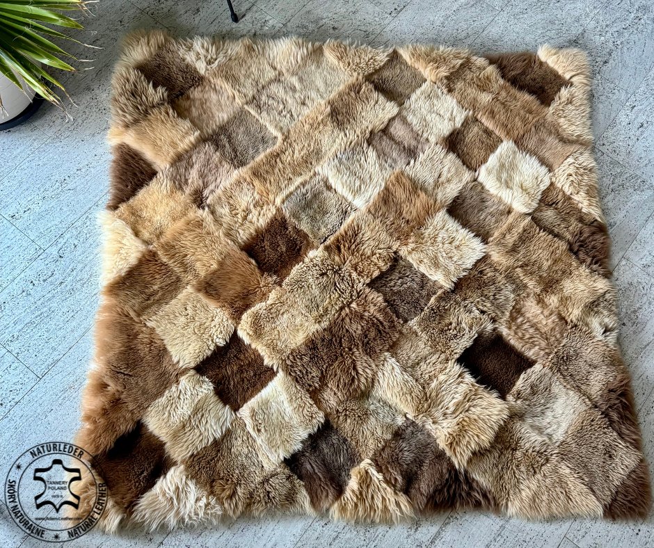 TanneryPoland's tweet image. 🌟 Style and Comfort for Your Home! 🌟
Discover our unique sheepskin patchwork rug – natural, elegant, and one of a kind!

#SheepskinRug #PatchworkStyle #NaturalBeauty #SheepskinHomeDecor #InteriorDesign #TanneryPoland #AdamLeather