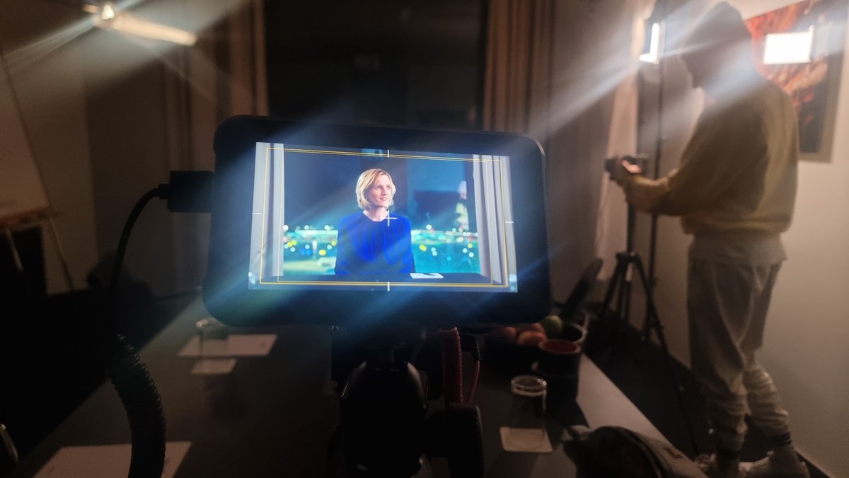 real fun <a href="/FortitudeMovie/">FortitudeMovie - AppleTV</a>  shoot in Zurich   /1