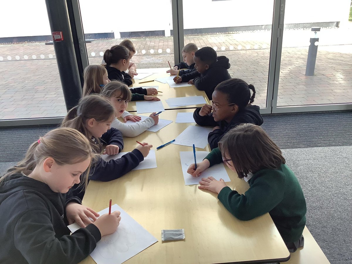 hawthornpri's tweet photo. Y4 visited @SouthfieldSch for a literacy day last Friday.  The had a wonderful day and absolutely loved working with   @wordguerrilla #literacy #poetry https://t.co/iu1lZ92BTt